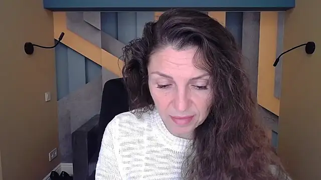 EllaLong online show from October 9, 11:44 am