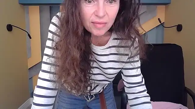 EllaLong online show from October 31, 12:35 pm