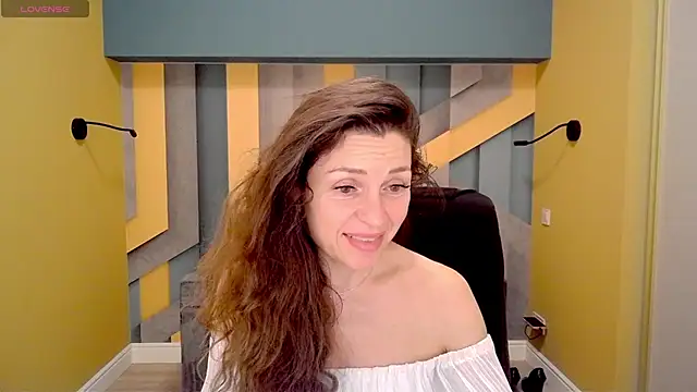 EllaLong online show from February 19, 12:33 pm