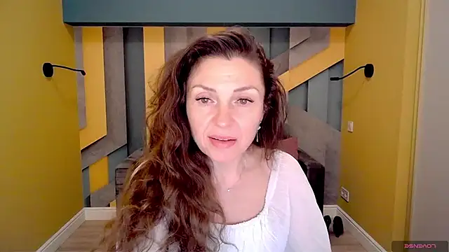 EllaLong online show from February 18, 3:31 pm