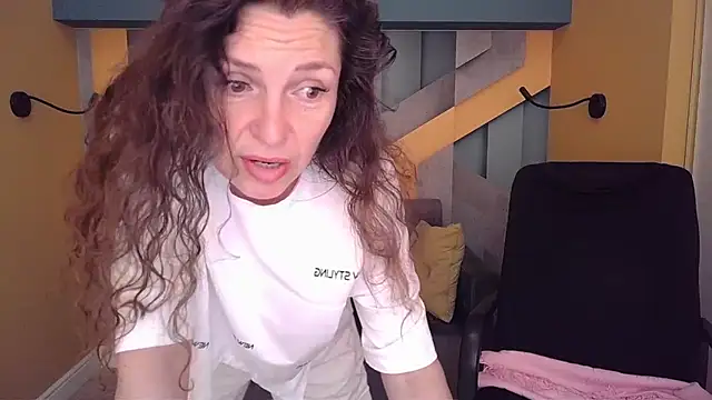 EllaLong online show from May 24, 11:43 am