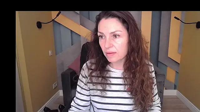 EllaLong online show from December 5, 12:26 pm