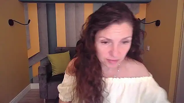 EllaLong online show from May 23, 11:31 am
