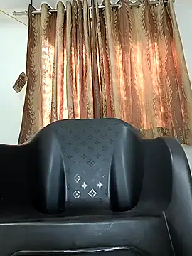 Snapshot of _surbhi_ chatting on November 11, 4:18 am surbhi online show from November 11, 4:18 am