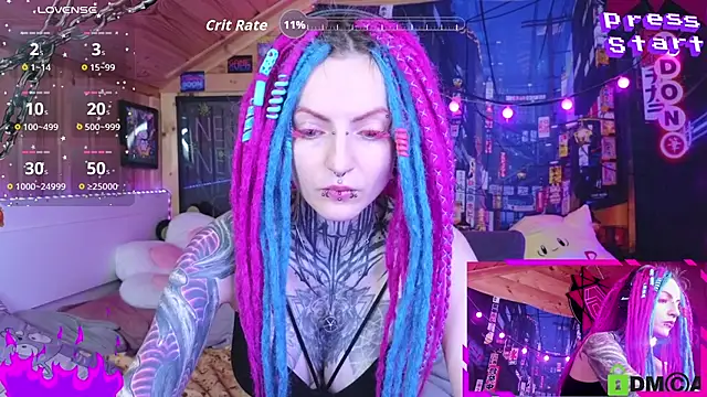 Snapshot of NekoCyber chatting on October 4, 4:58 am NekoCyber online show from October 4, 4:58 am