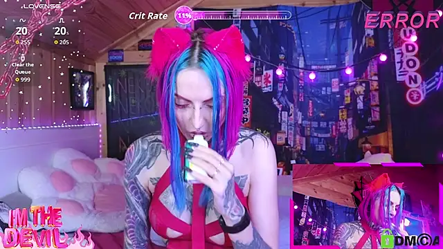 Snapshot of NekoCyber chatting on December 14, 5:02 am NekoCyber online show from December 14, 5:02 am