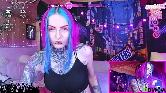 Snapshot of NekoCyber chatting on December 3, 4:46 am NekoCyber online show from December 3, 4:46 am