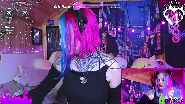 Snapshot of NekoCyber chatting on November 9, 5:11 am NekoCyber online show from November 9, 5:11 am