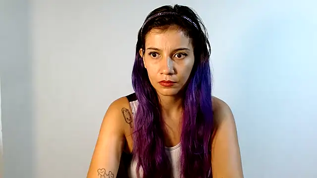 Snapshot of kitty__horny chatting on February 20, 12:04 pm kitty horny online show from February 20, 12:04 pm