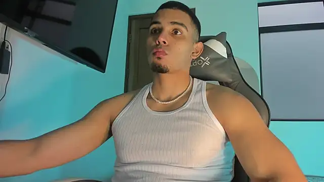 joss 111 online show from October 3, 10:33 pm