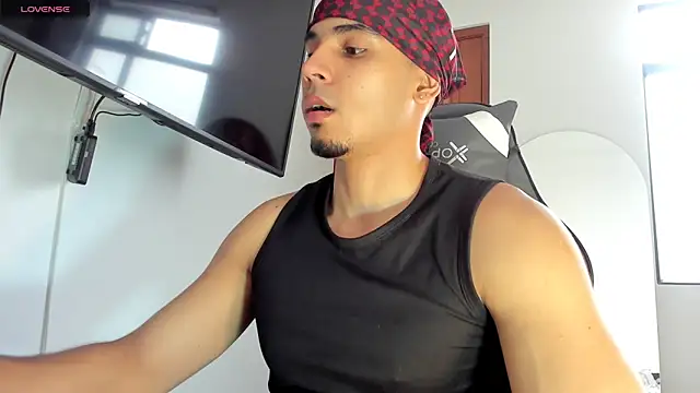 joss 111 online show from September 19, 2:43 pm