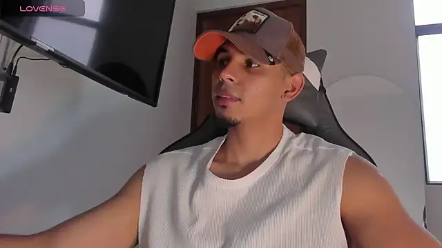 joss 111 online show from September 27, 4:46 pm