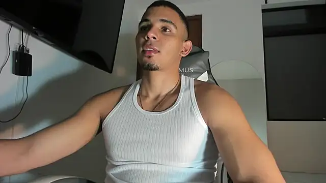 joss 111 online show from December 19, 3:43 am