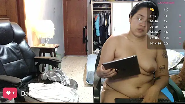 DanelyLopez online show from May 13, 1:12 am