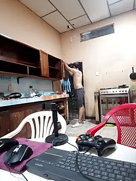 Snapshot of DanelyLopez chatting on February 14, 3:51 am DanelyLopez online show from February 14, 3:51 am