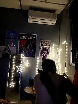 Snapshot of DanelyLopez chatting on December 21, 2:03 am DanelyLopez online show from December 21, 2:03 am