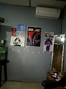 Snapshot of DanelyLopez chatting on February 5, 1:12 am DanelyLopez online show from February 5, 1:12 am