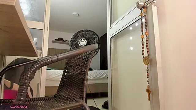 Maxi TheBigDaddy online show from April 19, 3:18 am