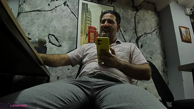 Maxi TheBigDaddy online show from January 15, 6:00 pm