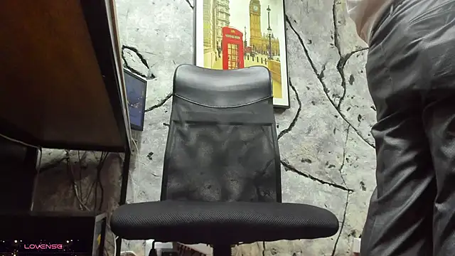 Maxi TheBigDaddy online show from December 2, 5:03 pm