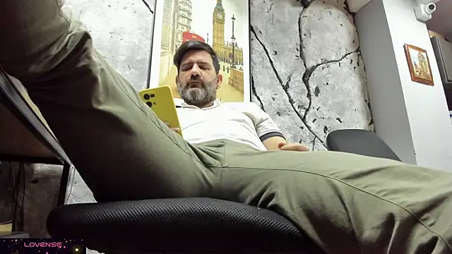 Maxi TheBigDaddy online show from November 14, 1:15 pm