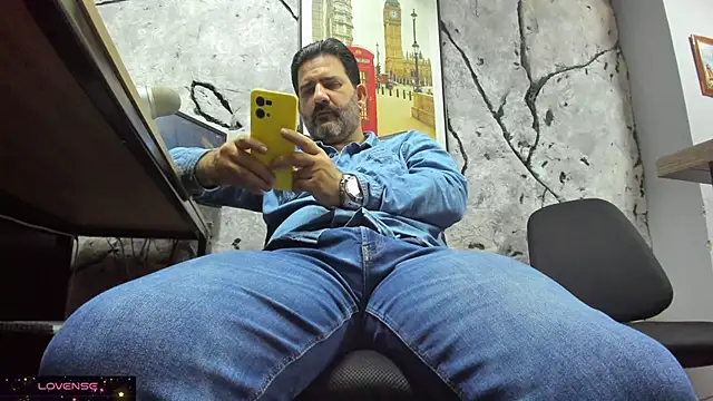 Maxi TheBigDaddy online show from December 16, 3:38 pm