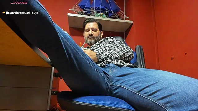 Maxi TheBigDaddy online show from March 18, 3:12 pm