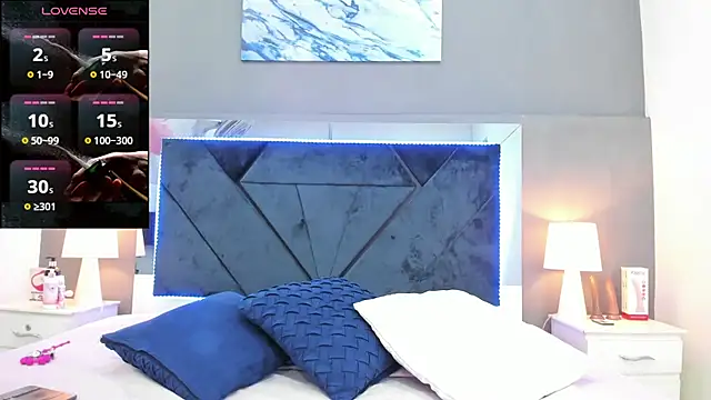 Lauralove 69 online show from October 28, 7:13 pm