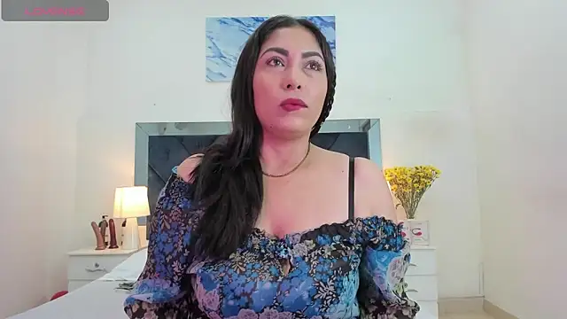 Lauralove 69 online show from February 26, 7:10 pm