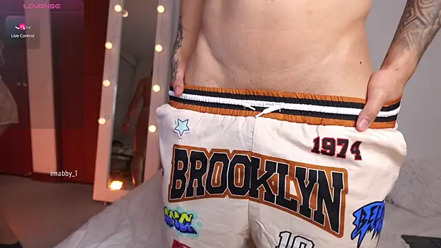 im abby  online show from November 4, 2:37 am