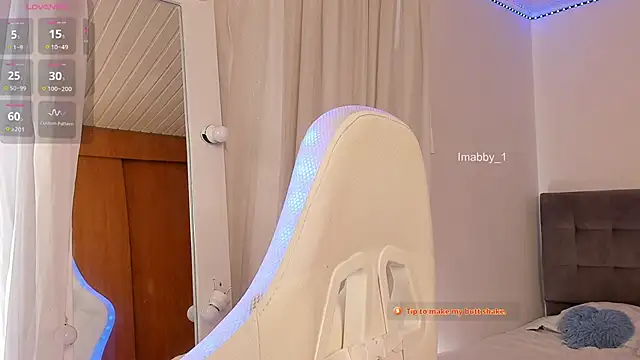 Snapshot of im_abby_ chatting on February 19, 2:11 pm im abby online show from February 19, 2:11 pm