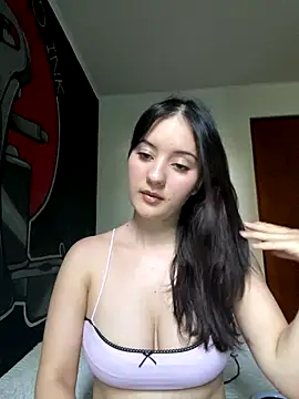 Snapshot of Sarah_millerr_ chatting on September 12, 10:09 pm Sarah millerr online show from September 12, 10:09 pm