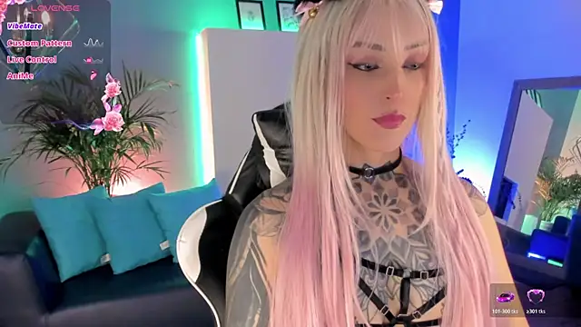 Megan inked online show from January 16, 3:32 am