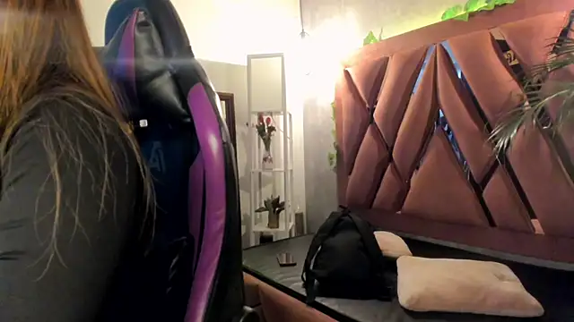 Megan inked online show from March 14, 2:10 am