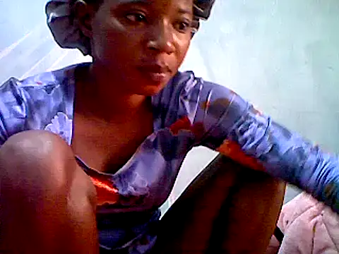 Ebonykezzia online show from December 6, 7:15 am