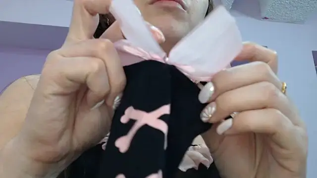 LilaSuni online show from October 17, 3:25 pm