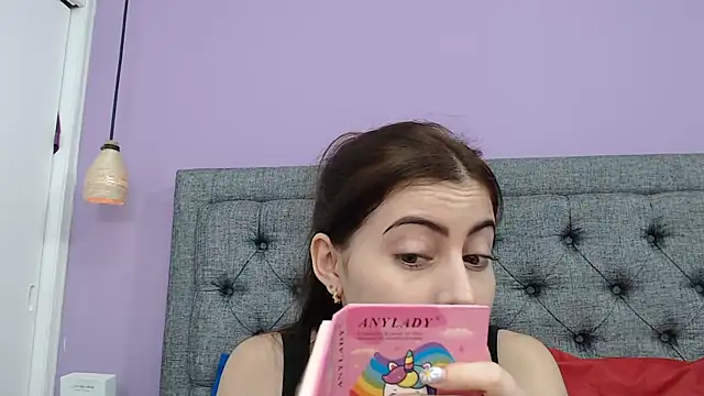 LilaSuni online show from December 5, 2:28 pm