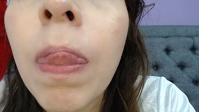 LilaSuni online show from December 20, 5:29 pm