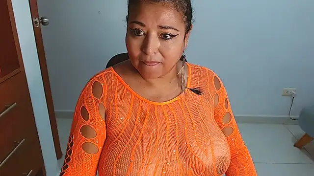 mariemiller19 online show from March 21, 3:35 pm