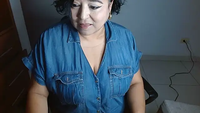 mariemiller19 online show from July 20, 11:29 pm