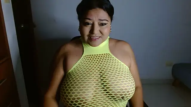 mariemiller19 online show from September 19, 5:55 am