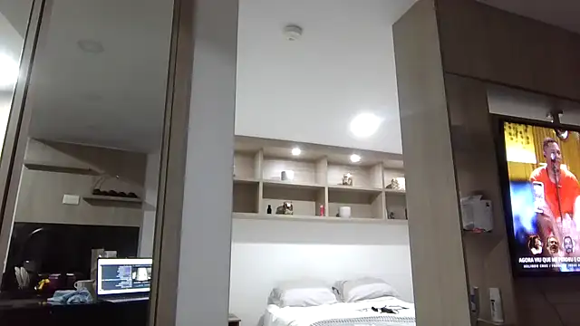 megan-hotxx online show from October 11, 3:51 am