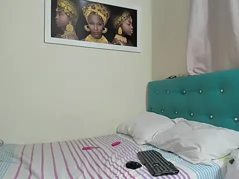 megan-hotxx online show from October 19, 10:51 am