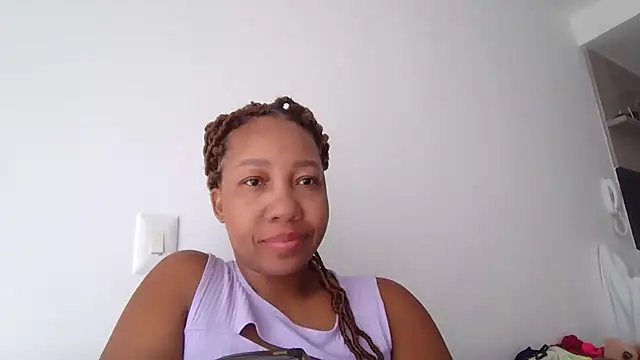 megan-hotxx online show from March 22, 1:23 pm