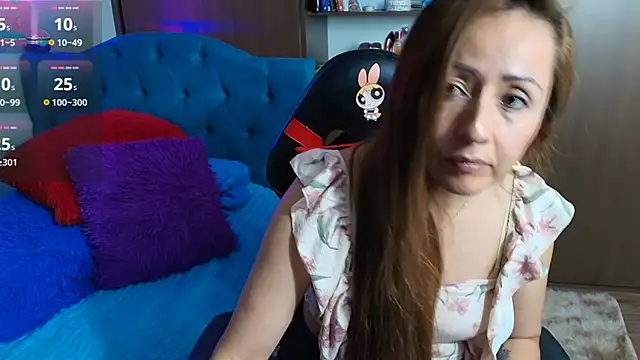 Snapshot of valeria_teiku chatting on February 1, 1:04 am valeria teiku online show from February 1, 1:04 am