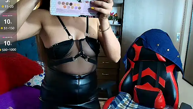 Snapshot of valeria_teiku chatting on June 25, 10:37 pm valeria teiku online show from June 25, 10:37 pm