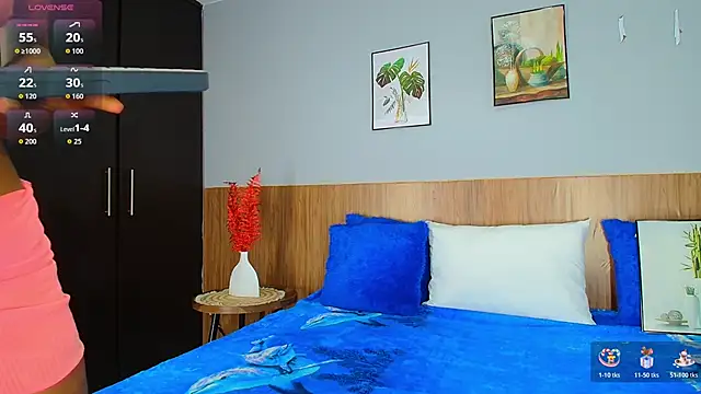 EmiliBonnie online show from December 18, 10:02 pm