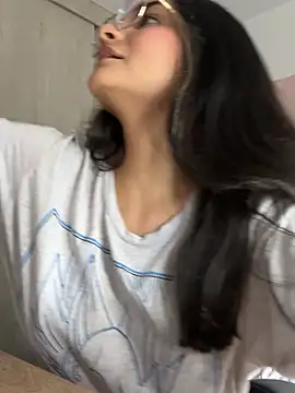 Cat2525 online show from April 5, 8:59 pm