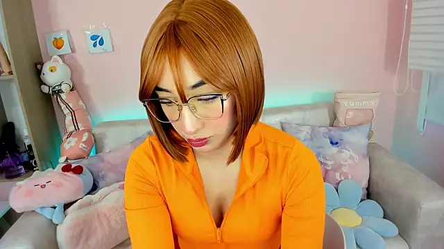 tinysara online show from November 23, 4:17 pm