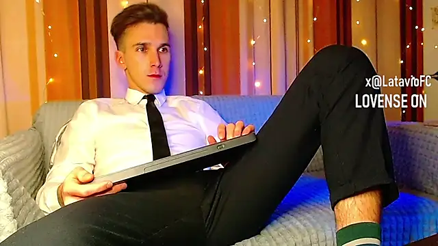 Midnighter  online show from December 16, 11:53 pm